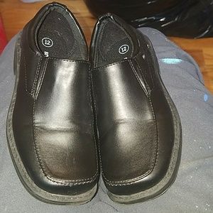 Todllers Black dress up shoes